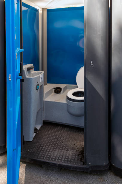 Best Portable restroom trailer rental  in Scottsbluff, NE